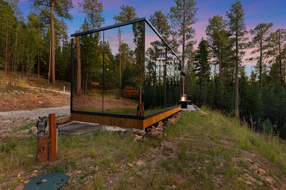 A mirror cabin in South Dakota A mirror cabin in South Dakota