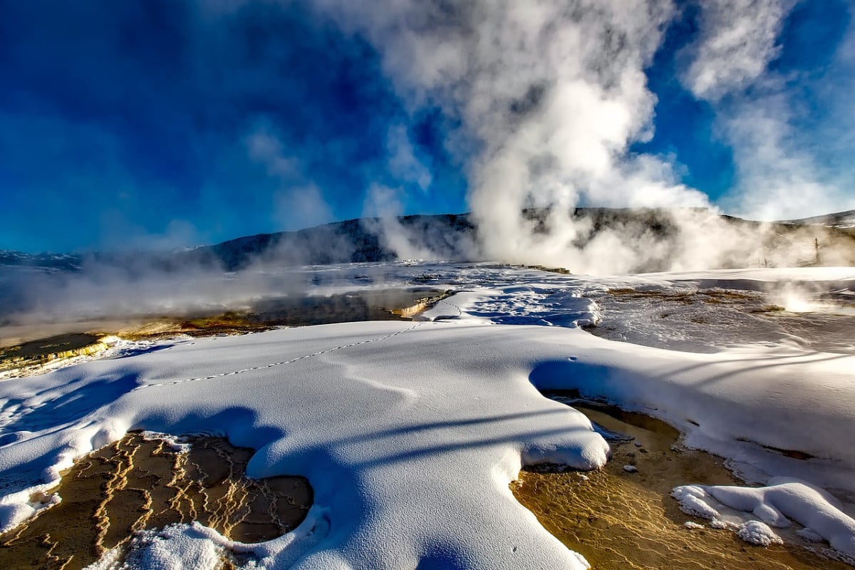 Yellowstone Park in Winter