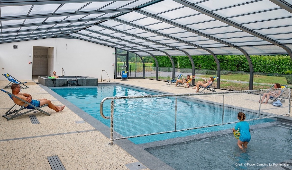 pool area at Camping La Promenade