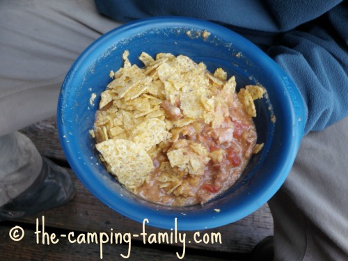 Cheesy Mexican Chicken with tortilla chips