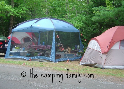 screen tent and dome tent