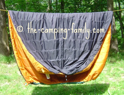 barrel sleeping bag on clothesline