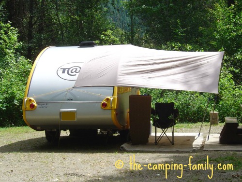 Tab trailer with awning