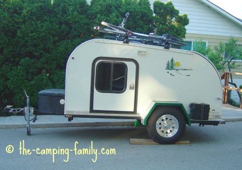 tiny teardrop trailer