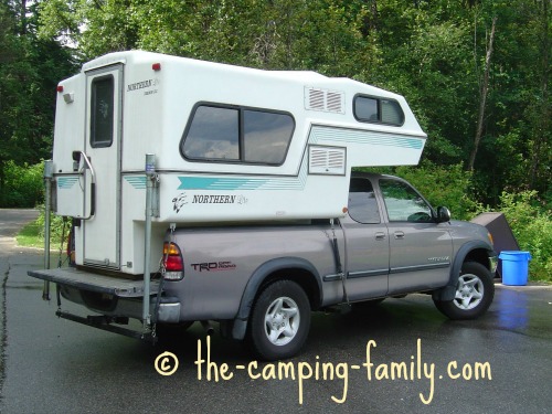 small fiberglass truck camper